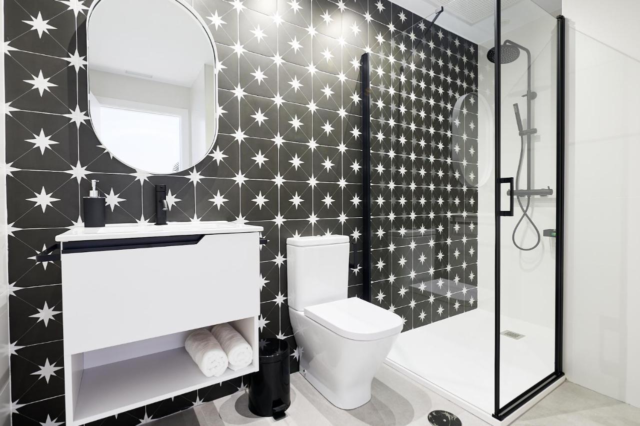 9 Nidos Centrica Suites - Nuevo Пласенсия Екстериор снимка