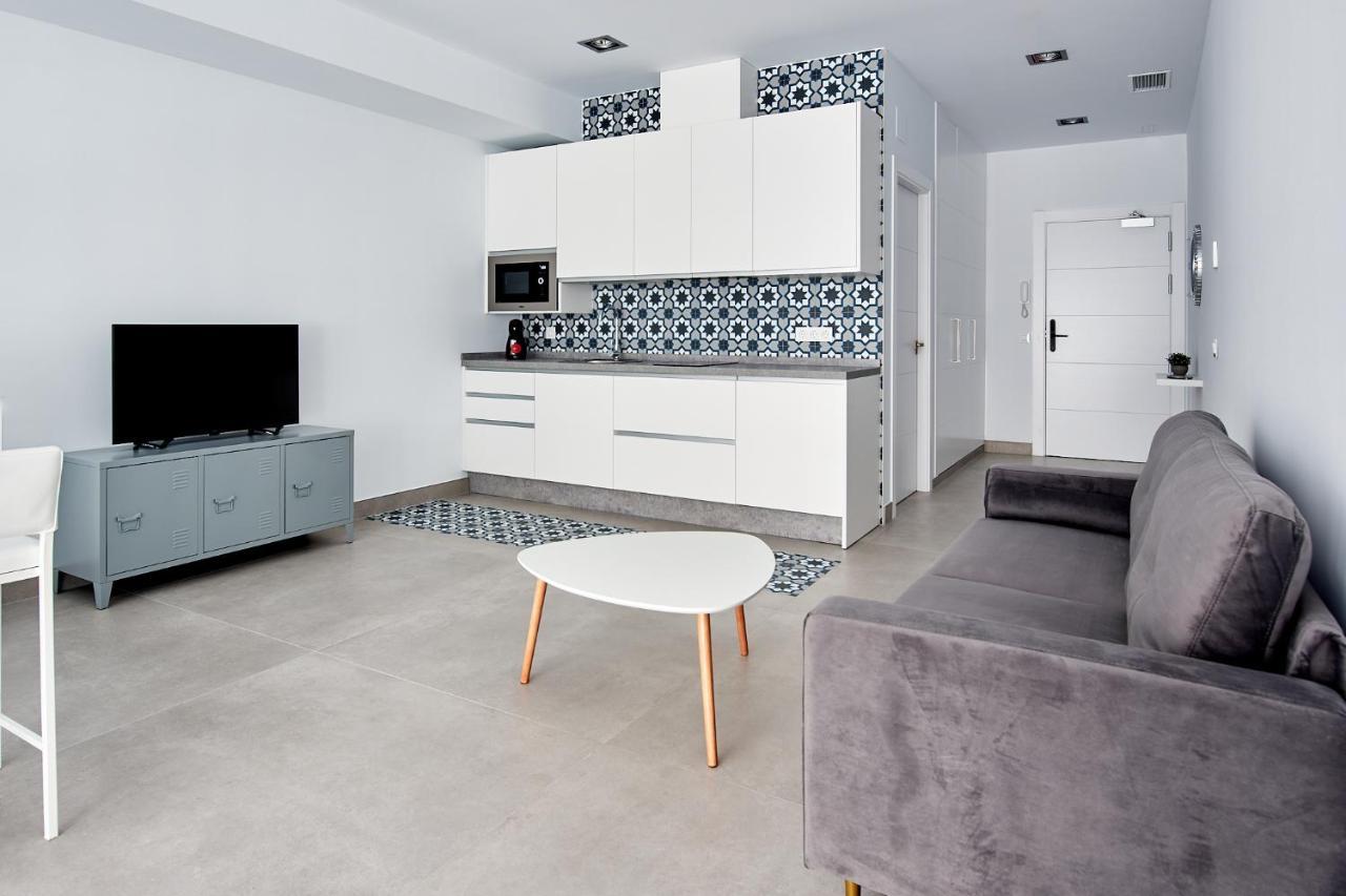9 Nidos Centrica Suites - Nuevo Пласенсия Екстериор снимка