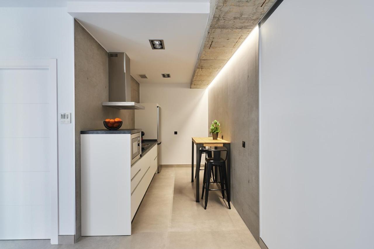 9 Nidos Centrica Suites - Nuevo Пласенсия Екстериор снимка