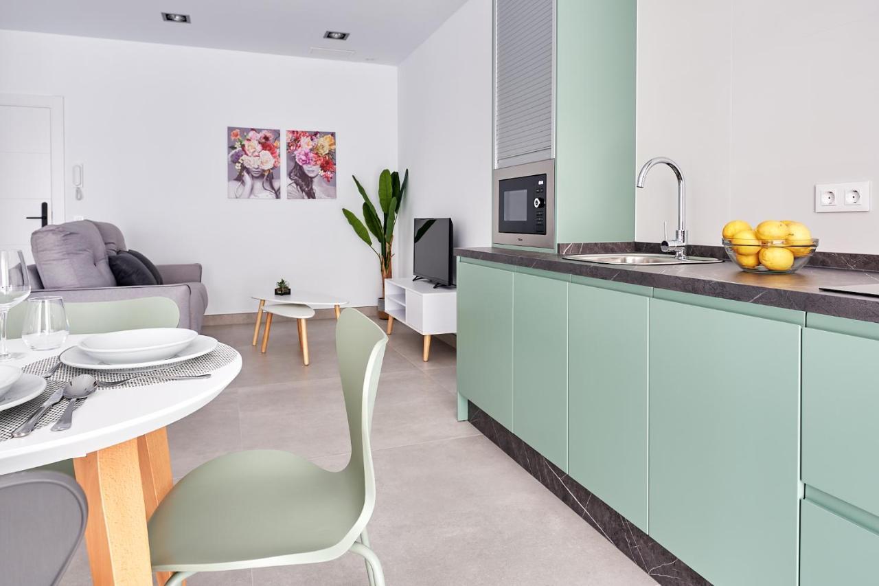 9 Nidos Centrica Suites - Nuevo Пласенсия Екстериор снимка