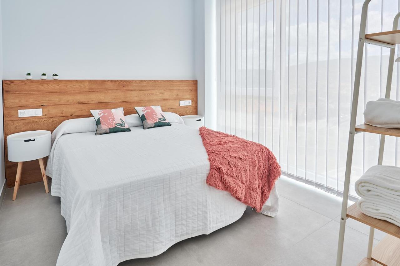 9 Nidos Centrica Suites - Nuevo Пласенсия Екстериор снимка