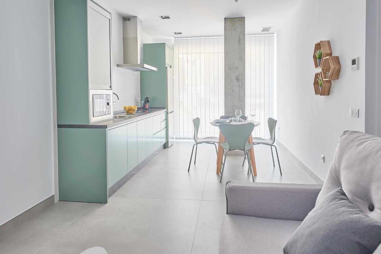 9 Nidos Centrica Suites - Nuevo Пласенсия Екстериор снимка
