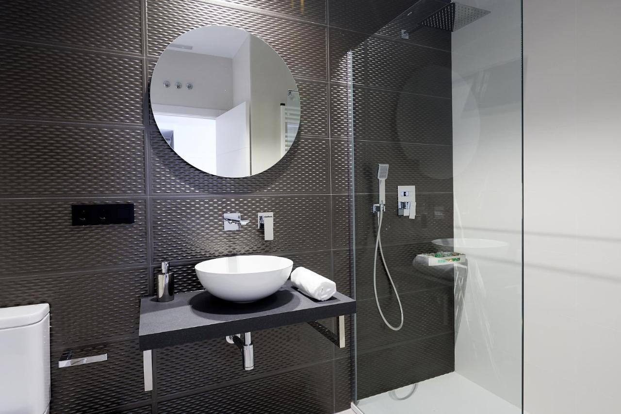 9 Nidos Centrica Suites - Nuevo Пласенсия Екстериор снимка